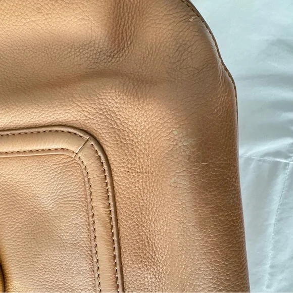 Tory Burch Brown Shoulder Bag with Structured Design - Picture 3 of 4